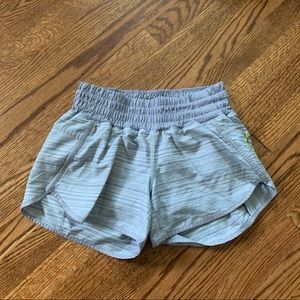 Lululemon Tracker Short Size 8 Gray
